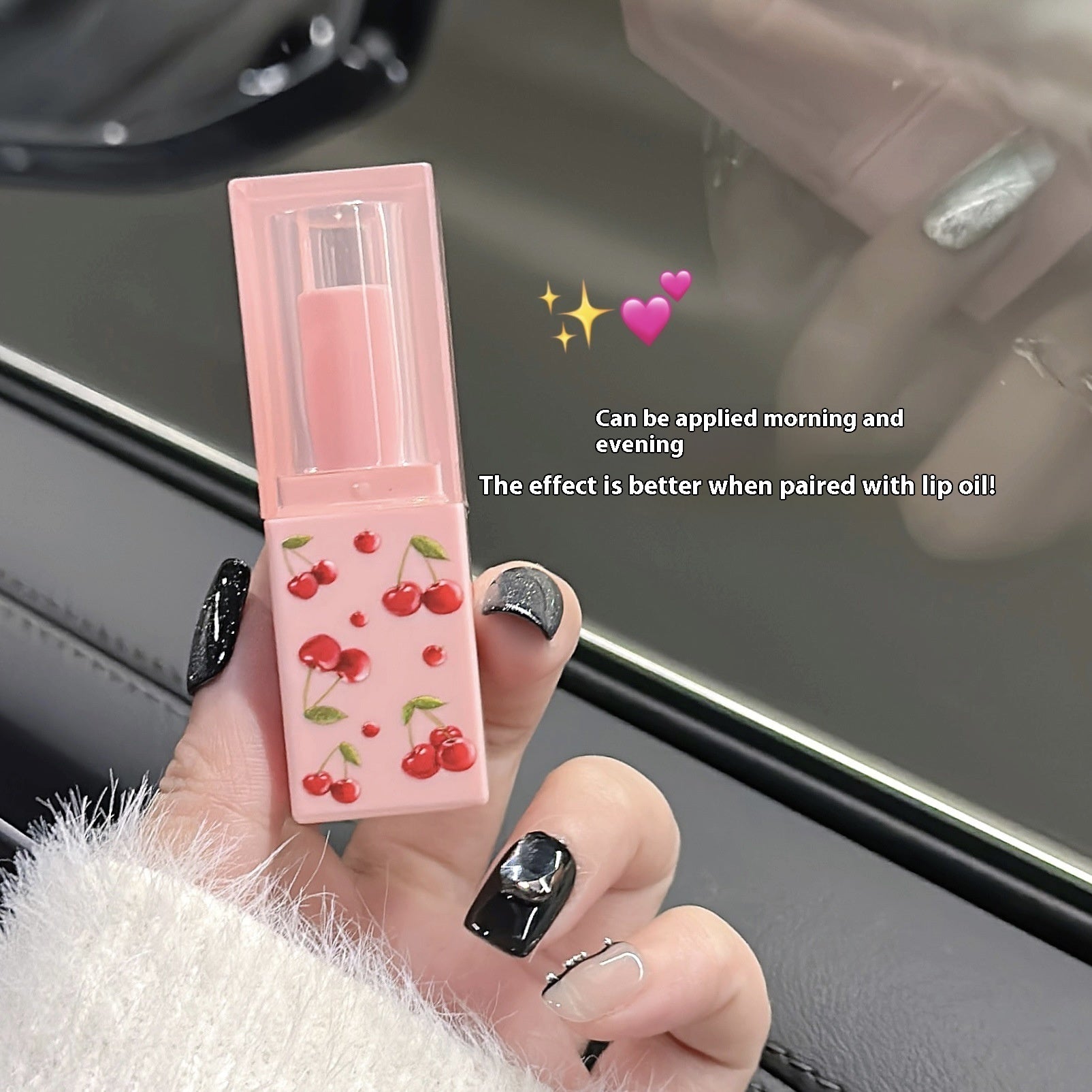 Light, Comfortable And Tender Lips Suit